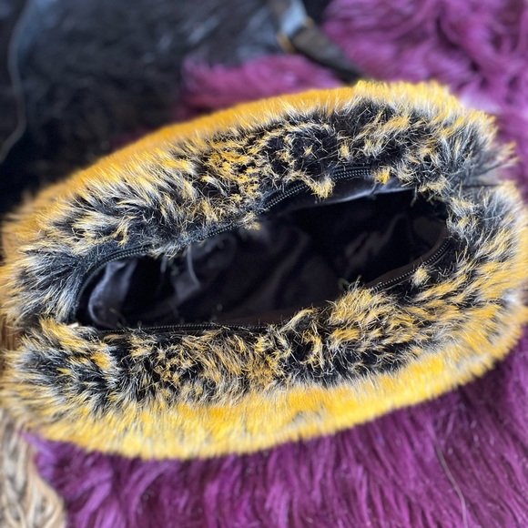 Shoulder purse, furry, Mus, multi-purpose - Picture 4 of 4